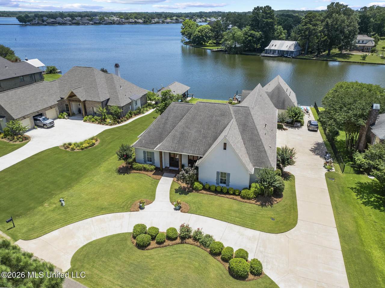 107 Waterford Lane - Photo 1