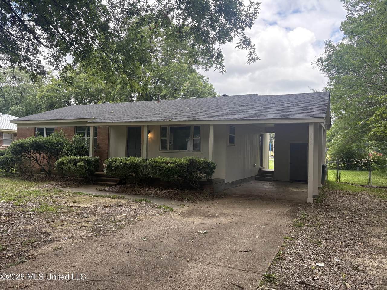 208 Camille Street - Photo 1