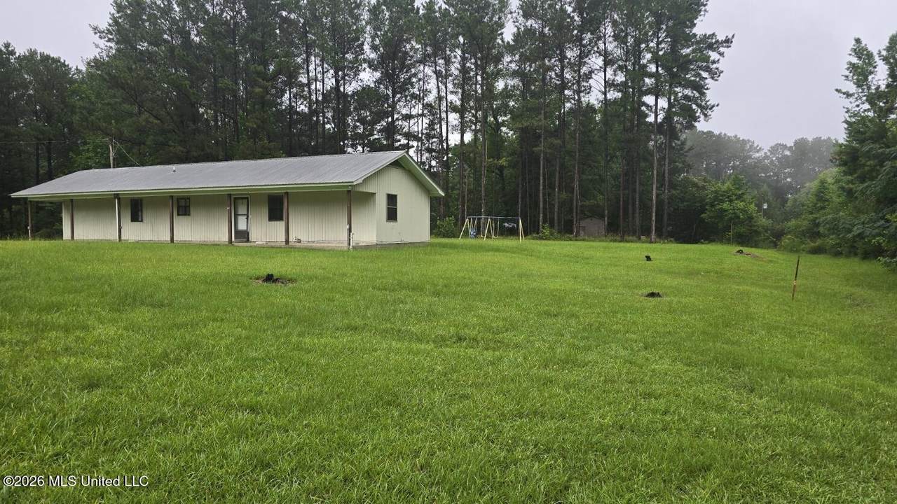 https://bt-photos.global.ssl.fastly.net/united/1280_boomver_1_4153334-2.jpg