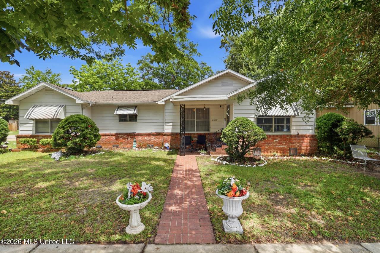 2016 19th Avenue - Photo 1