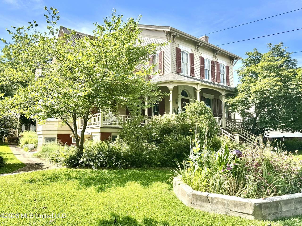 402 Pearl Street - Photo 1