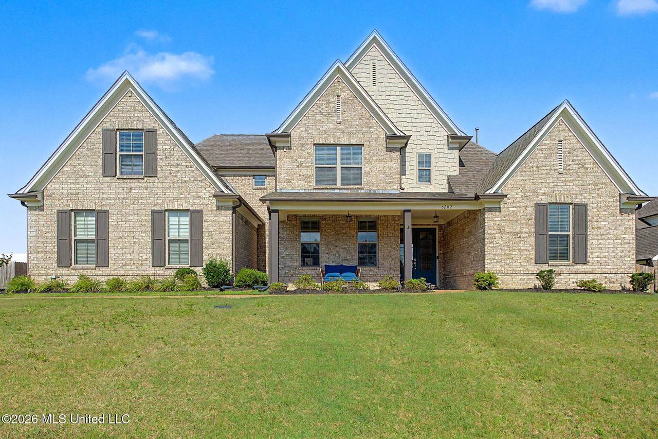 6282 Chippewa Drive - Photo 1