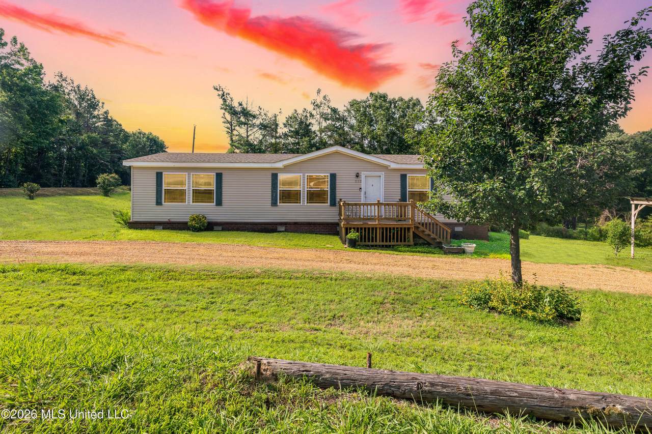 232 Forrest Drive - Photo 1