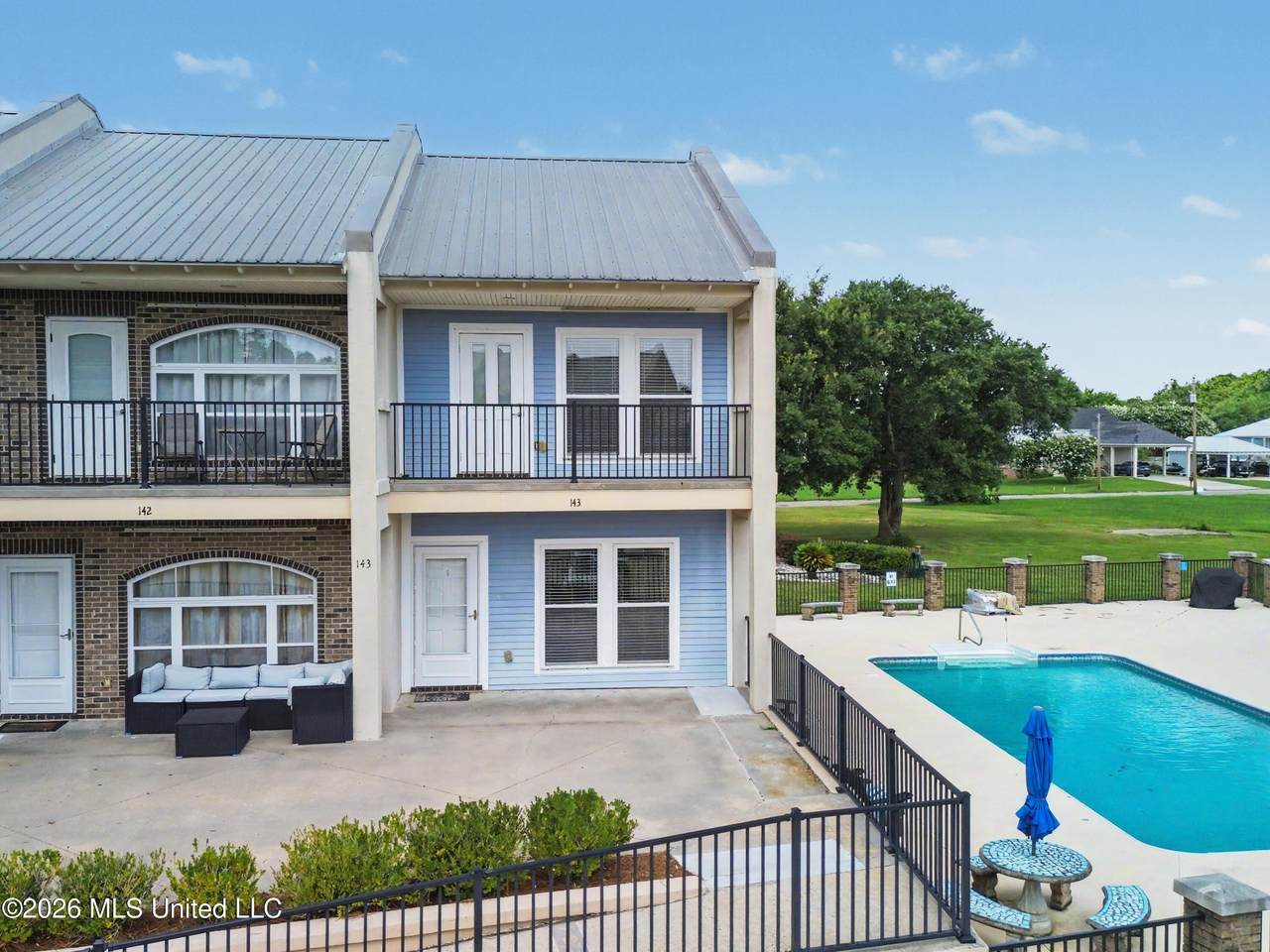 548 Beach Boulevard - Photo 1