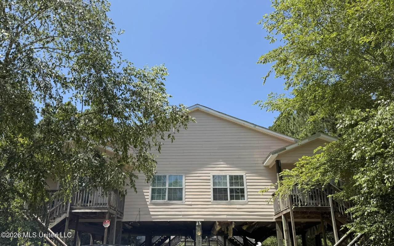 6118/6122 Oktibbeha Street - Photo 1
