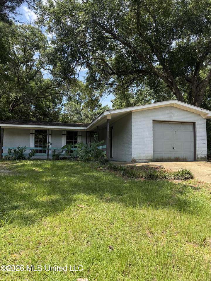 1929 Carol Drive - Photo 1