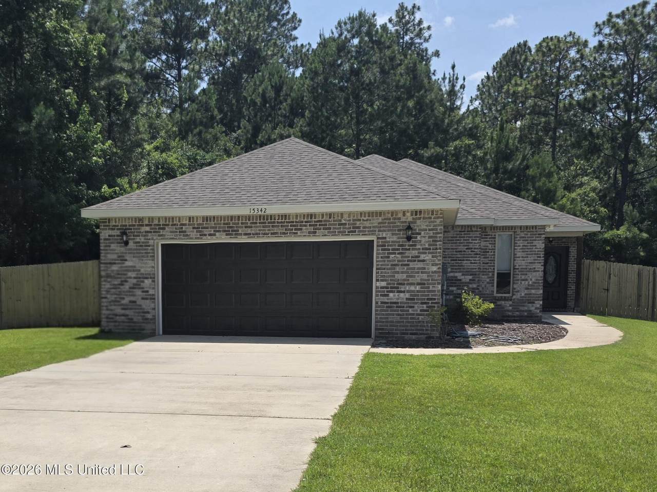 15342 Oak Creek Cove - Photo 1