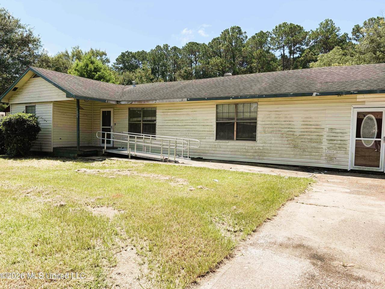 4606 General Ike Street - Photo 1