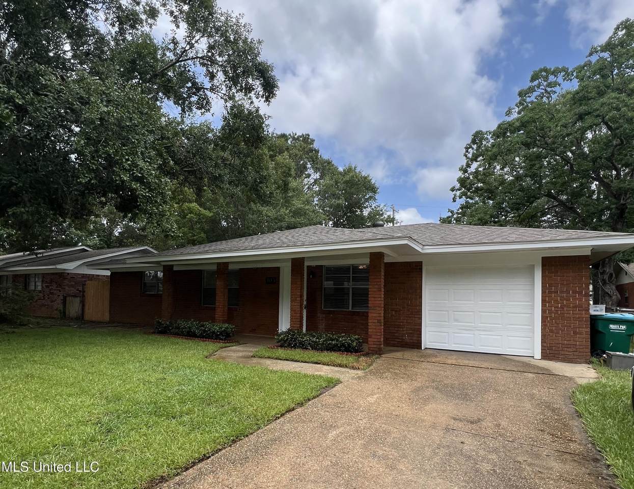 103 Ralph Drive - Photo 1