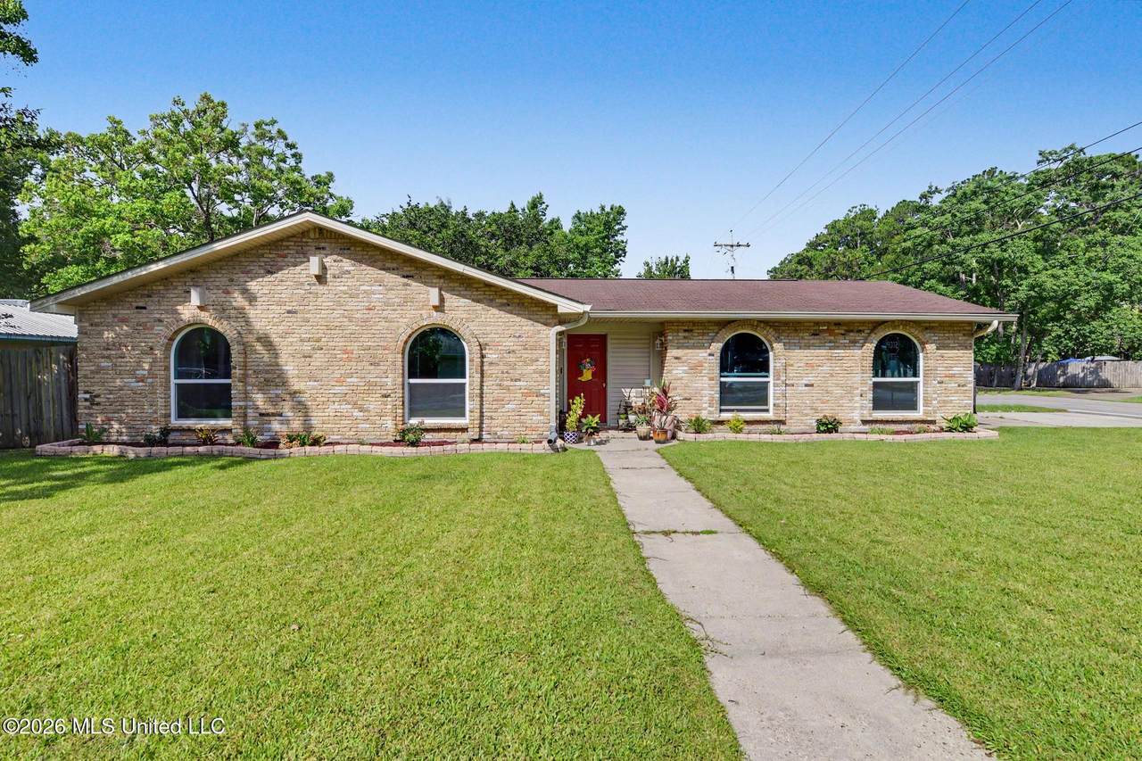 2137 Sandalwood Place - Photo 1