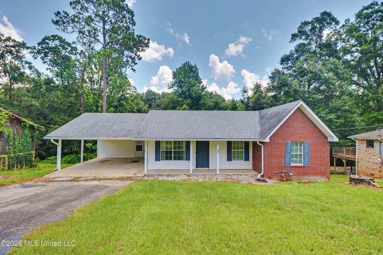 407 Dorothy Street - Photo 1