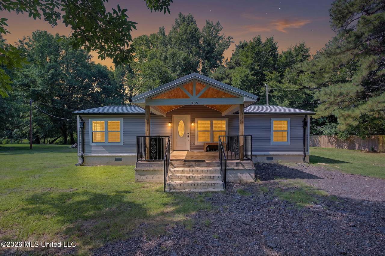 369 Meadow View Circle - Photo 1