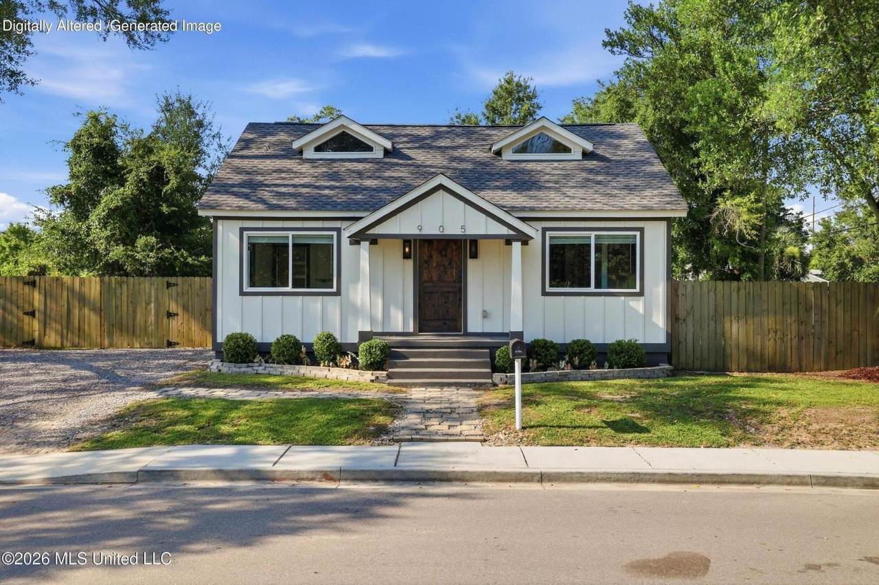 905 Percy Street - Photo 1