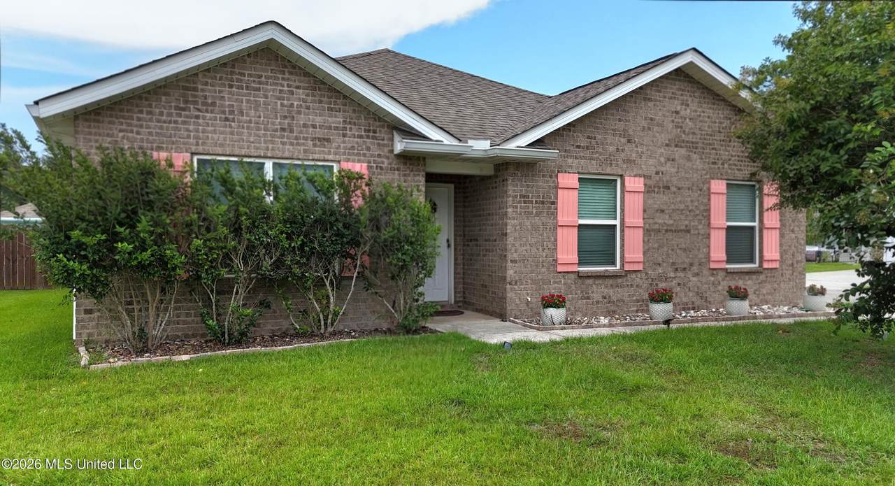 500 Marigold Drive - Photo 1