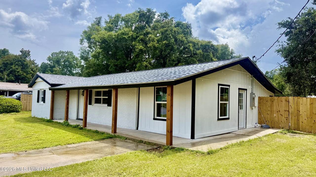383 Jim Money Road - Photo 1
