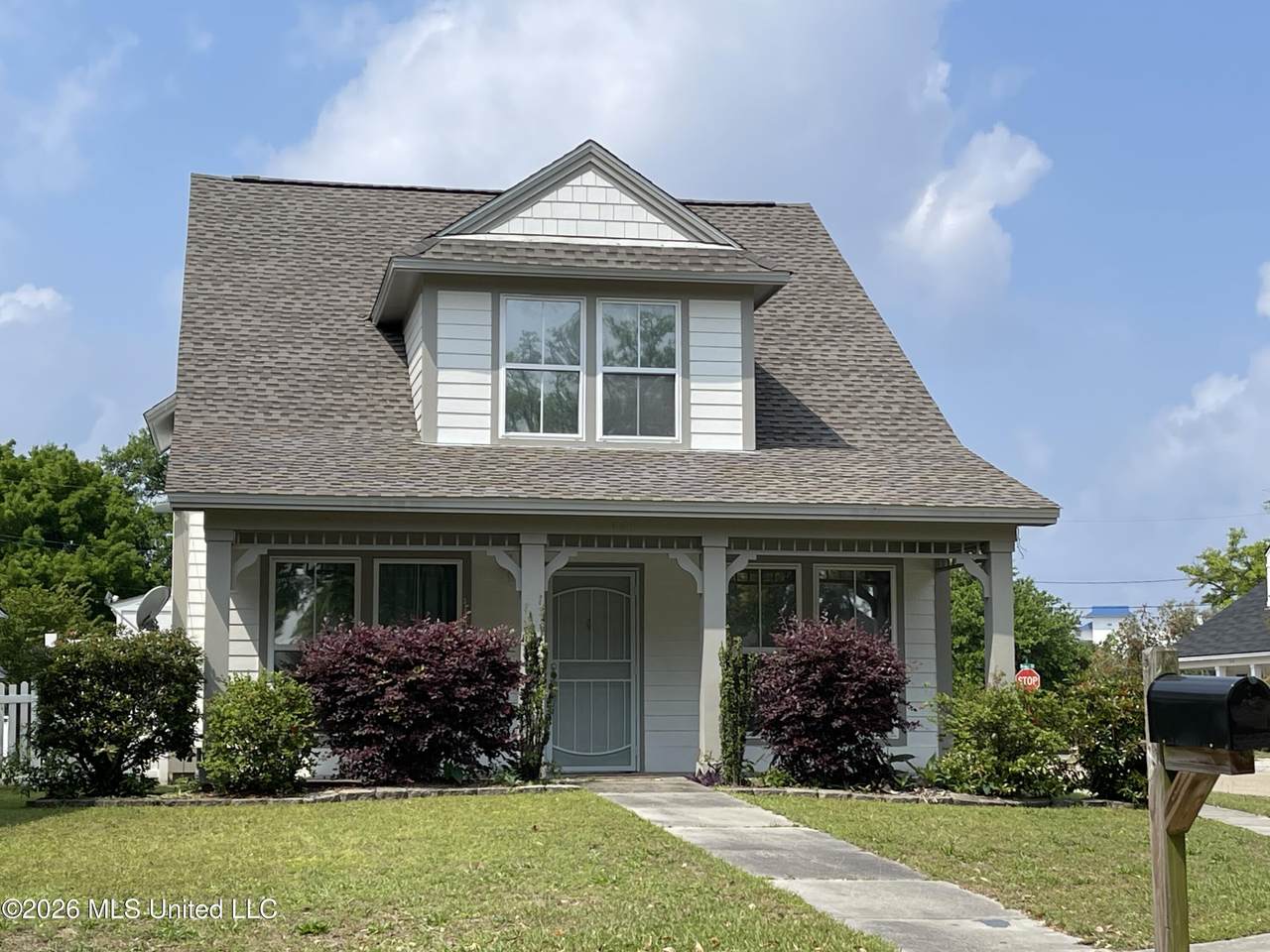 441 Hope Street - Photo 1