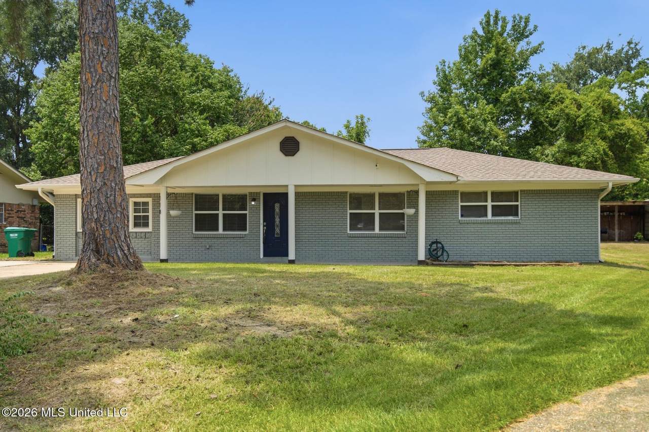 118 Ben Drive - Photo 1