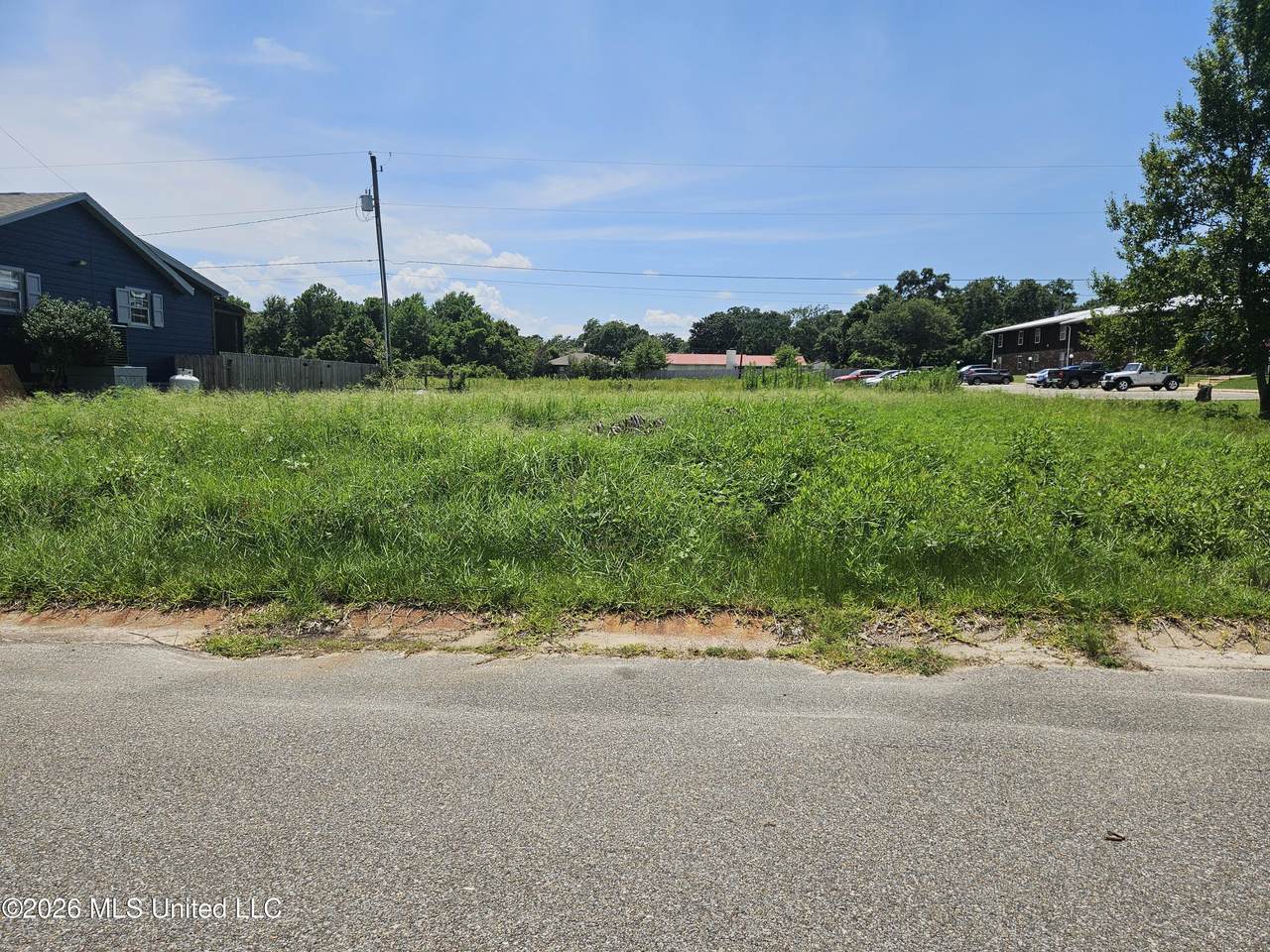  Wen Mar Avenue - Photo 1