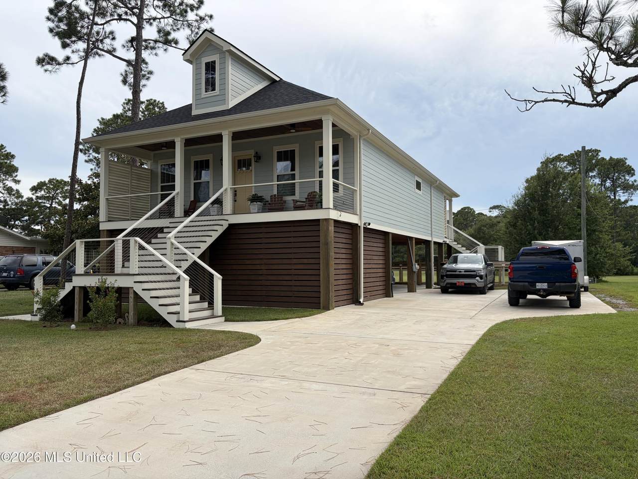 133 Fernwood Drive - Photo 1