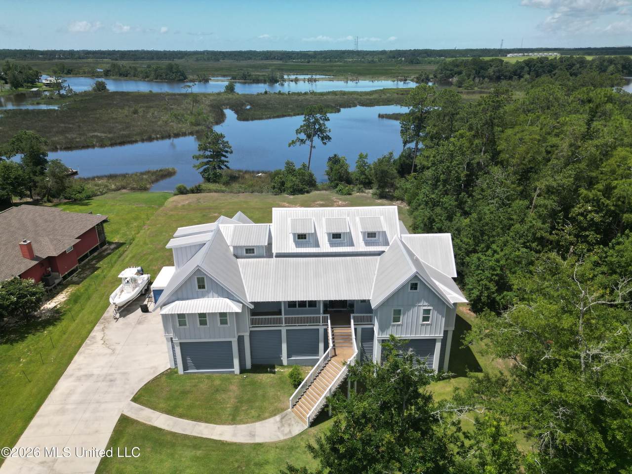 10565 Shorecrest Road - Photo 1