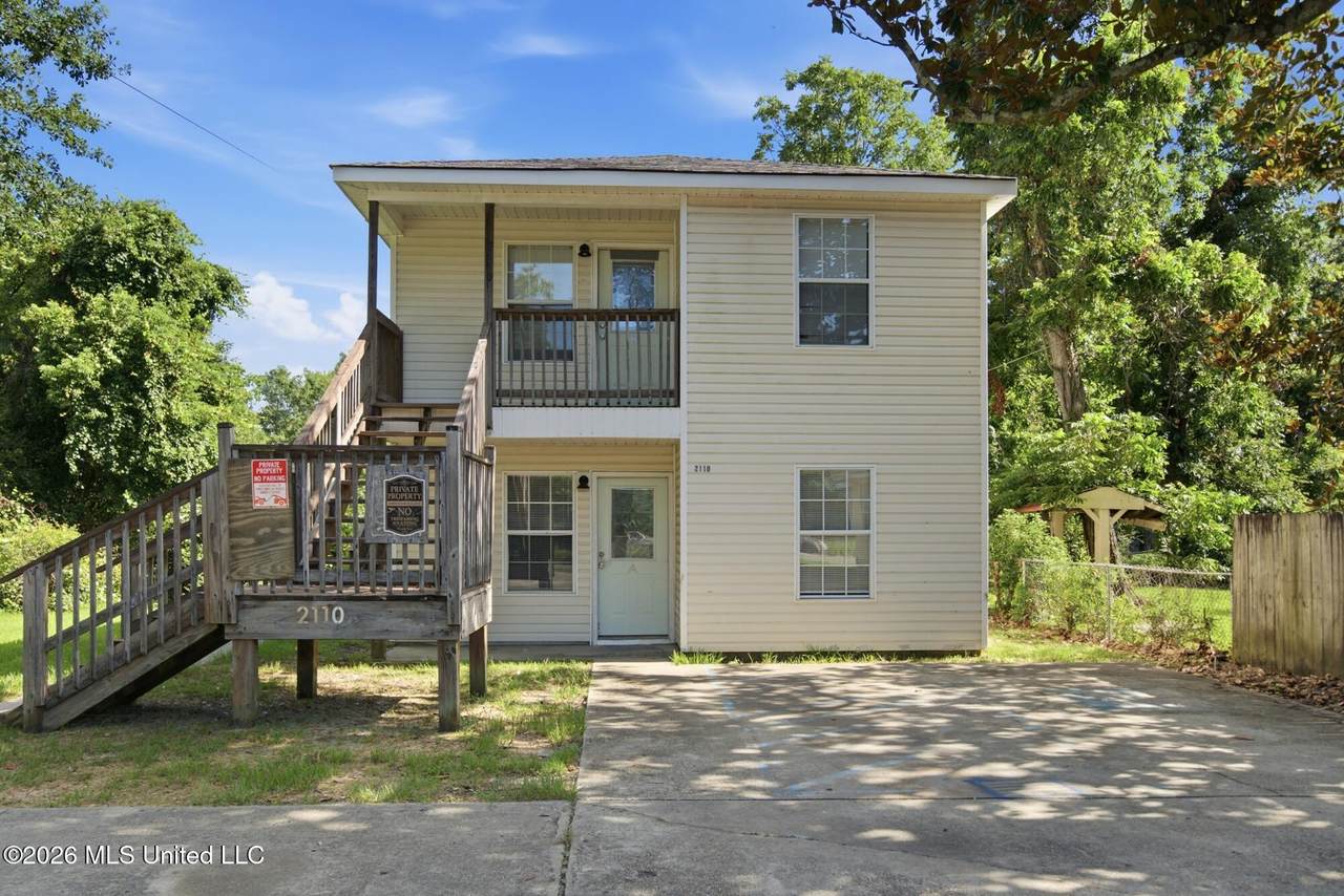 2110 30th Street - Photo 1