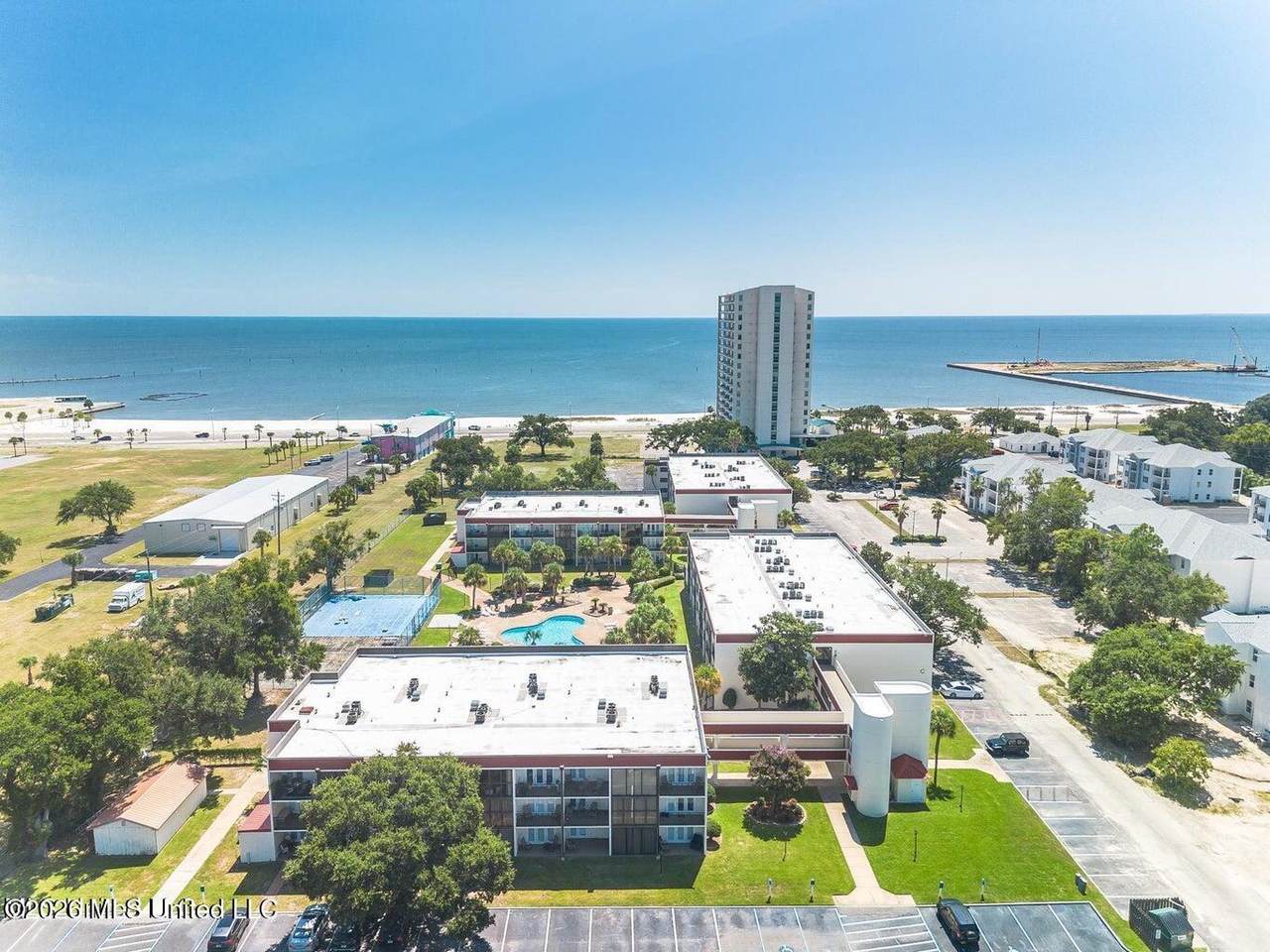 2046 Beach Boulevard - Photo 1