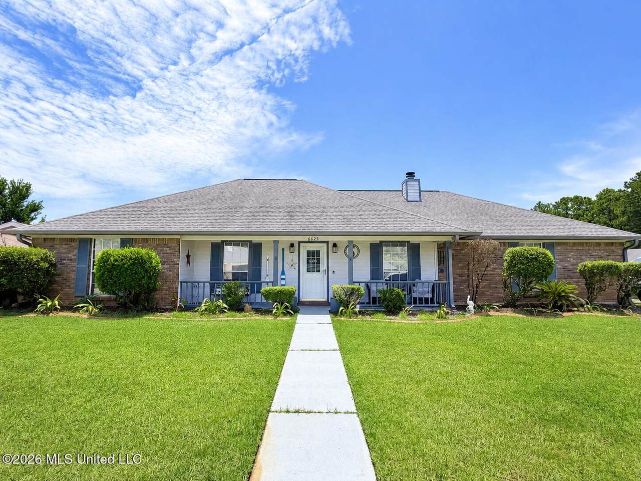 6625 Oakbrook Drive - Photo 1