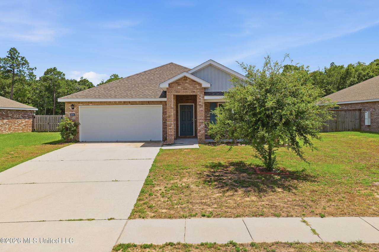 1006 Enclave Circle - Photo 1