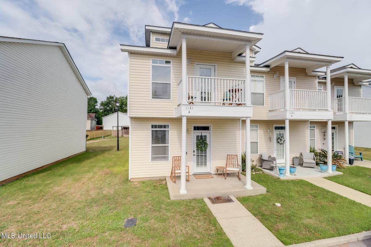 1131 Century Oaks Drive - Photo 1