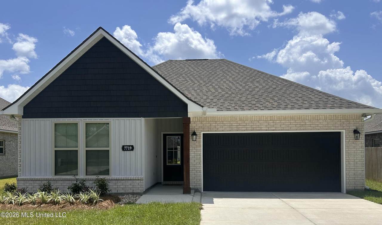 7719 Claymont Circle - Photo 1
