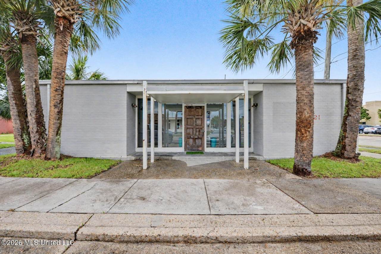 1621 23rd Avenue - Photo 1