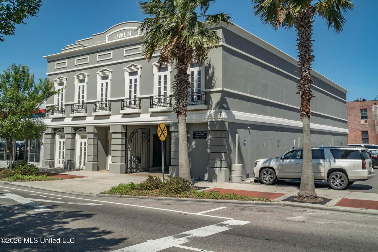 1414 25th Avenue - Photo 1