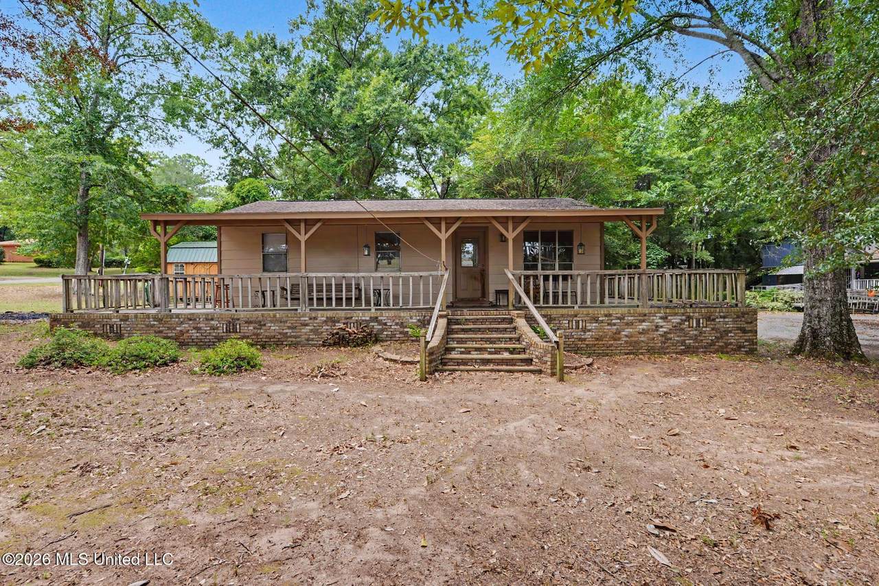 569 Mable Street - Photo 1