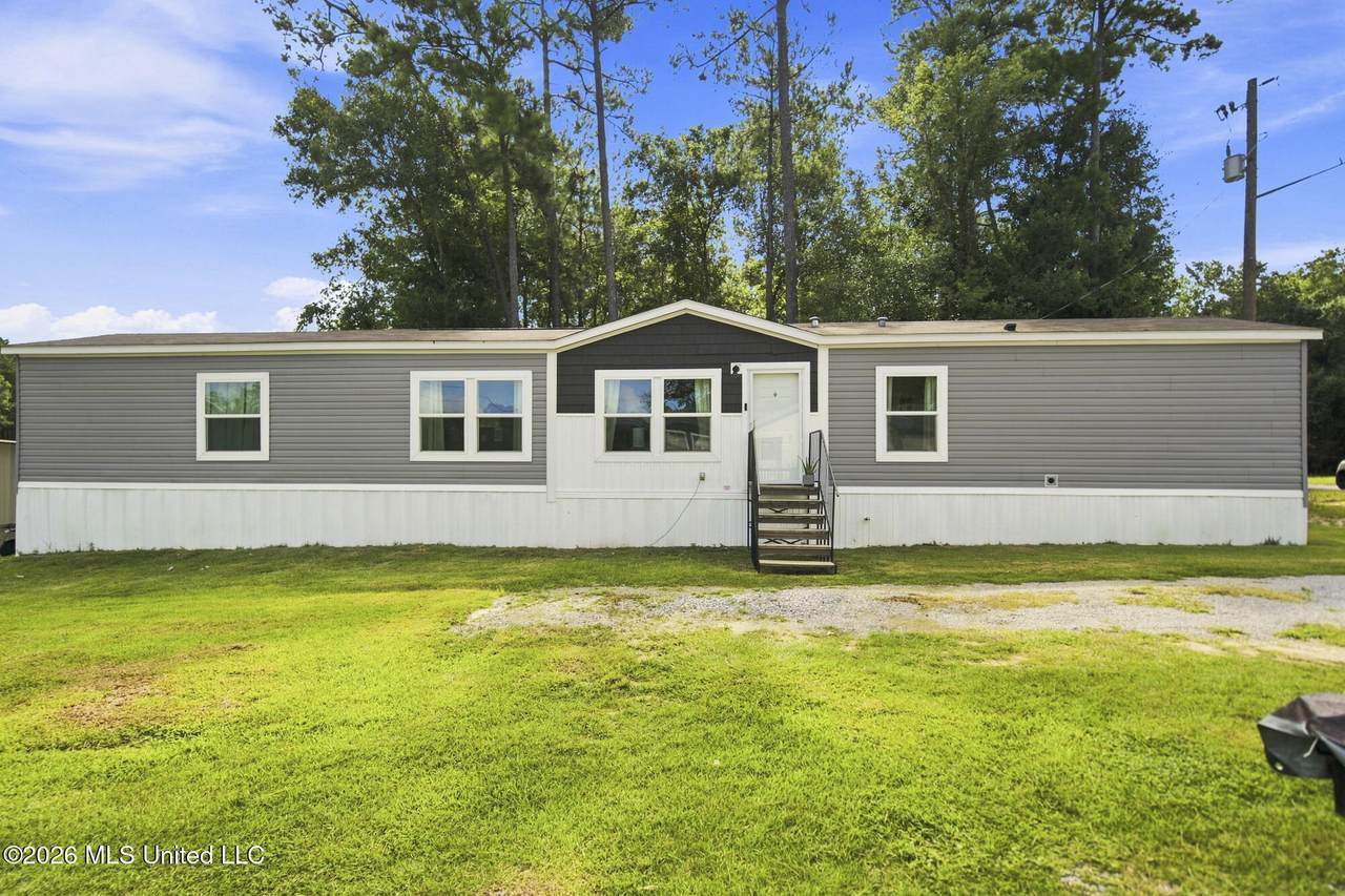 1063 Lilinoe Way - Photo 1