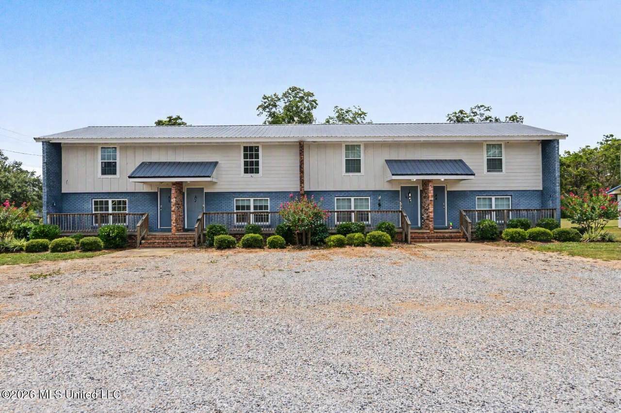 9271 Highway 613 - Photo 1