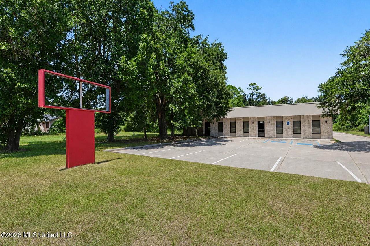 1832 Pass Road - Photo 1