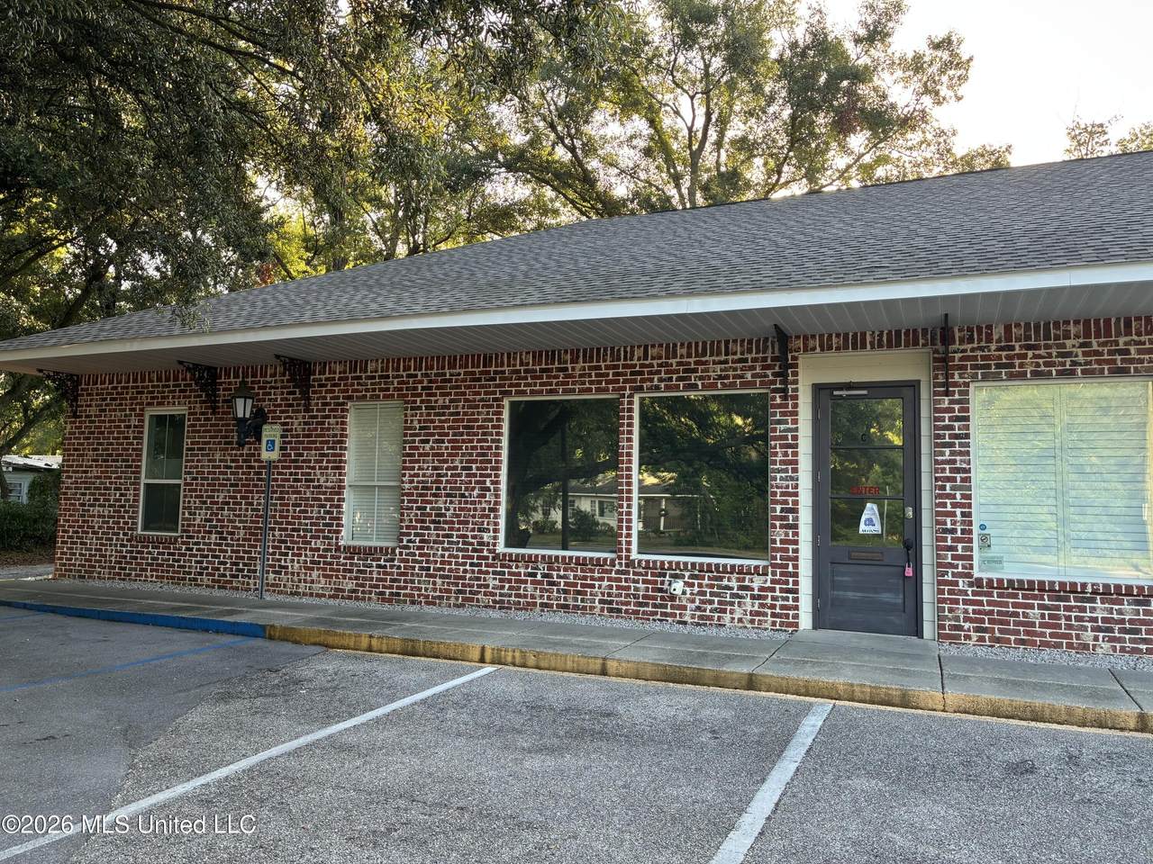 38 Pass Road - Photo 1