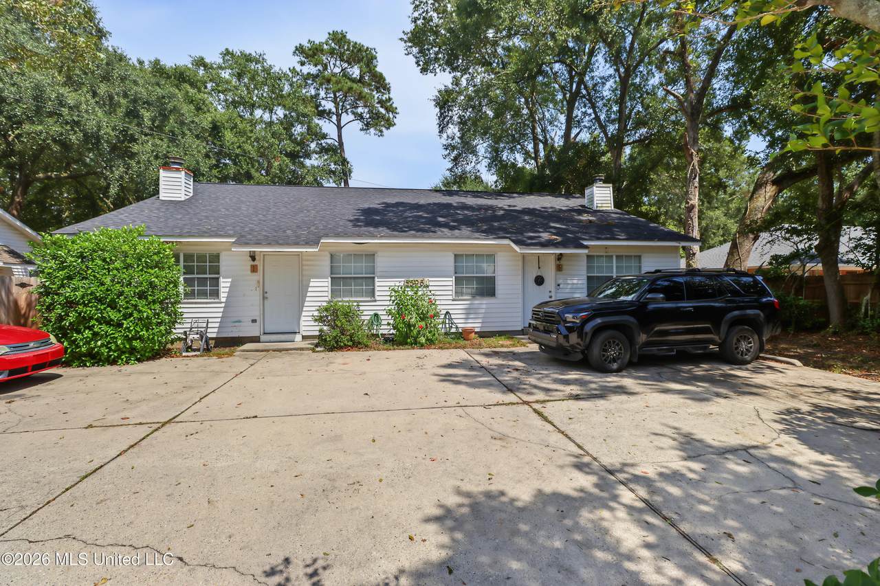 5596 Daugherty Road - Photo 1