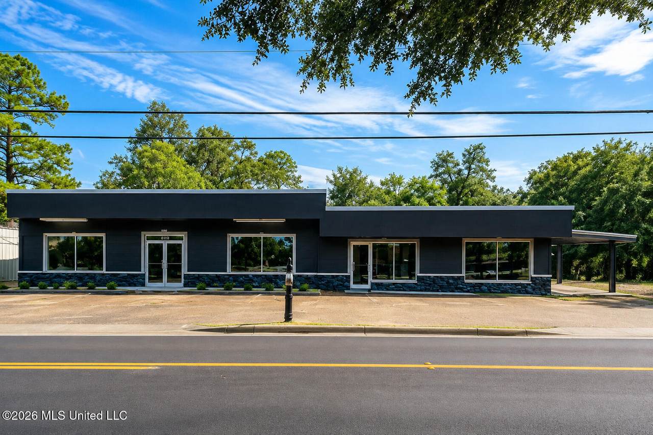 4107 Popp's Ferry Road - Photo 1