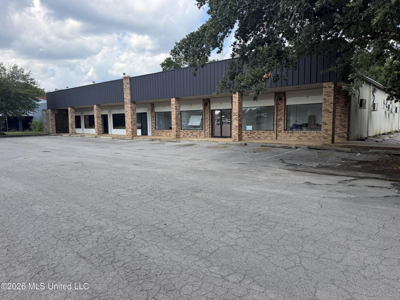 330 Courthouse Road - Photo 1