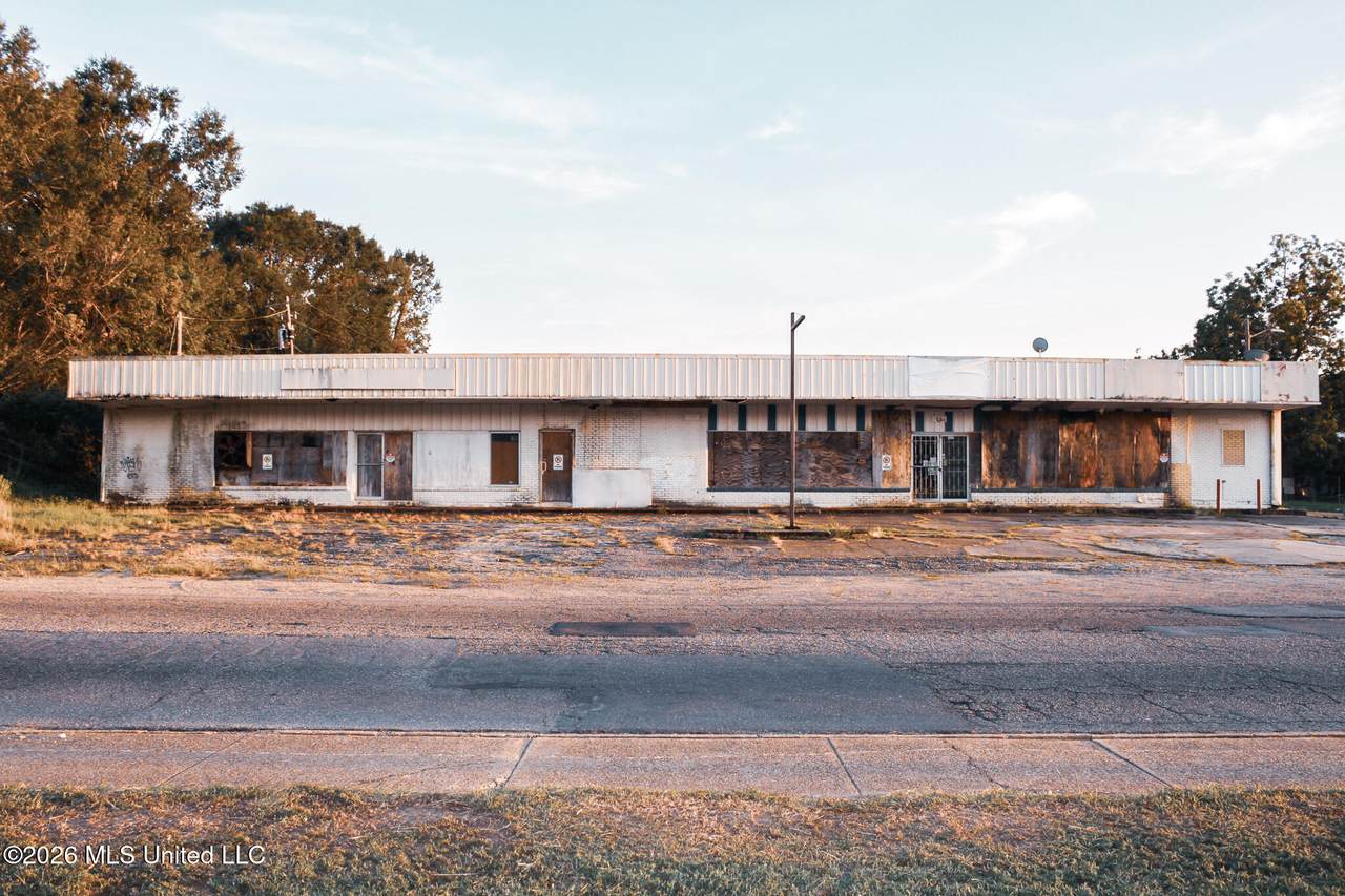 1417 28th Street - Photo 1