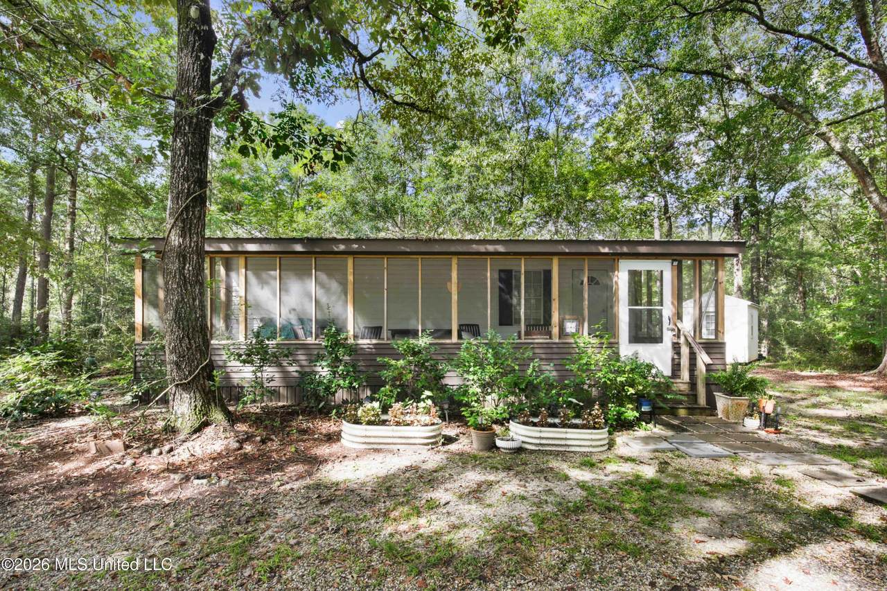 573 Pine Grove Road - Photo 1