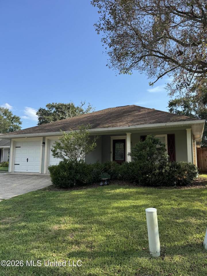 971 Bluff Ridge - Photo 1
