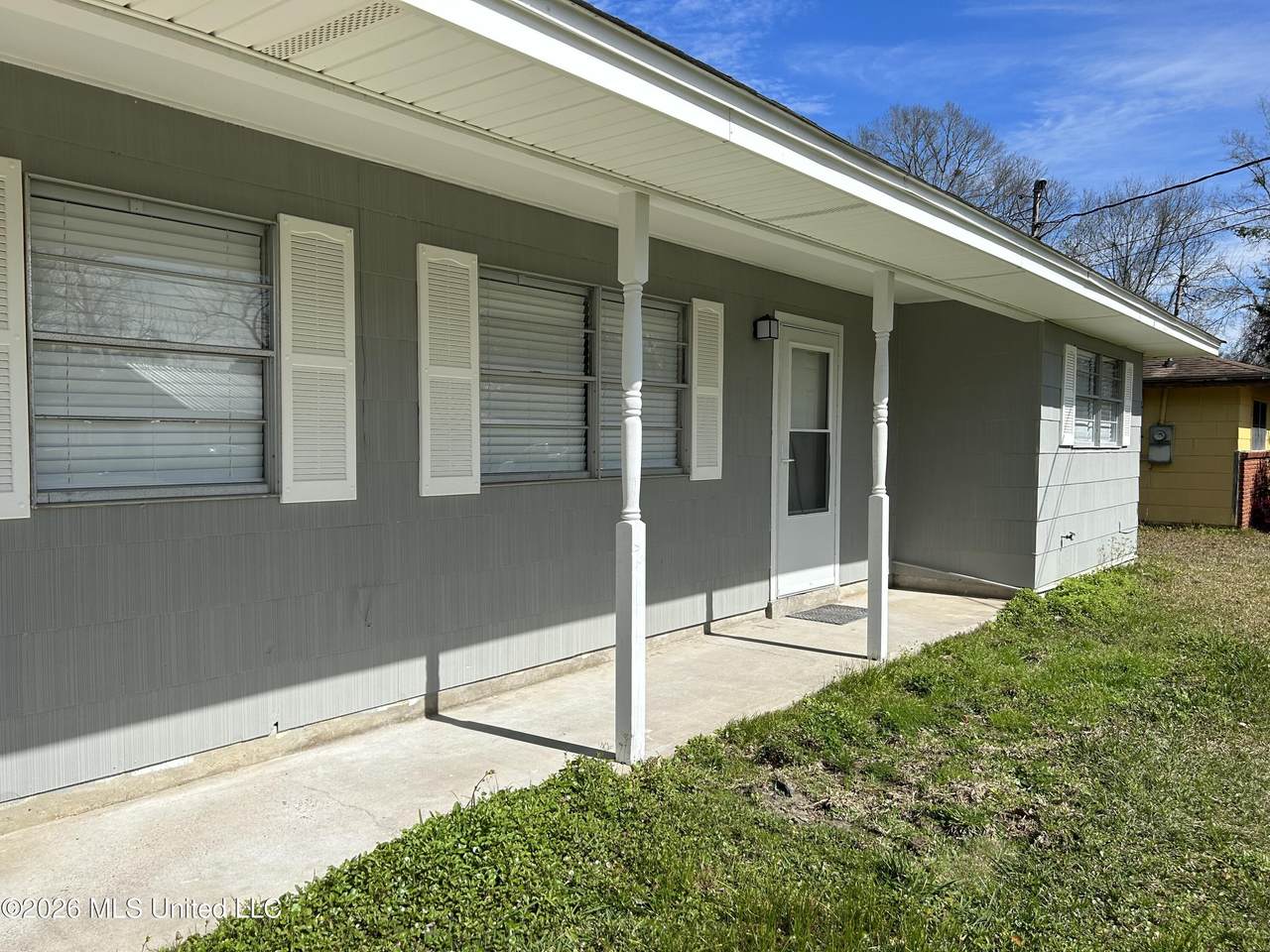 https://bt-photos.global.ssl.fastly.net/united/1280_boomver_1_4163771-2.jpg