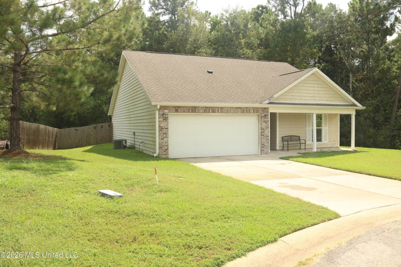 18225 Mill Cove - Photo 1