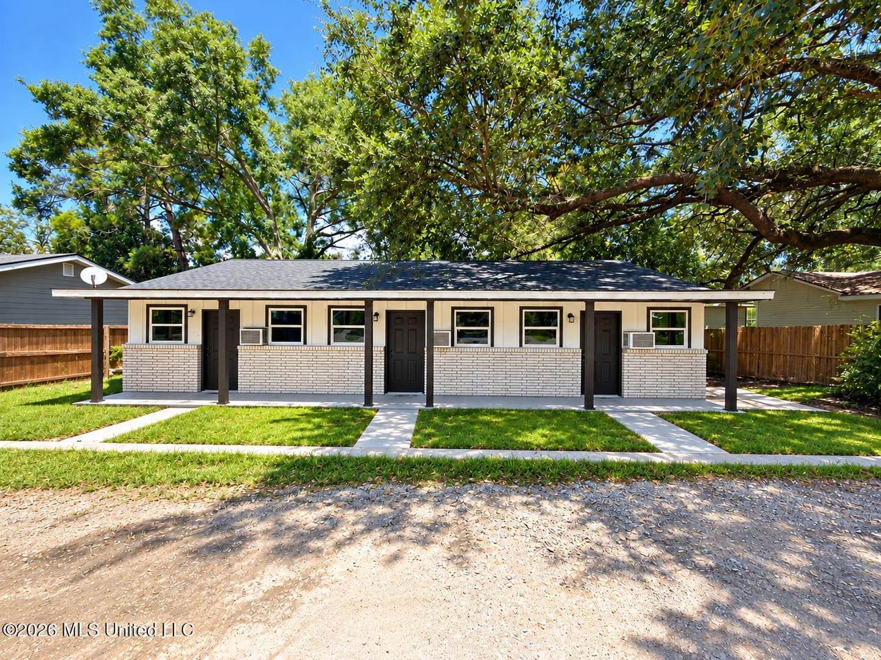2208 22nd Street - Photo 1