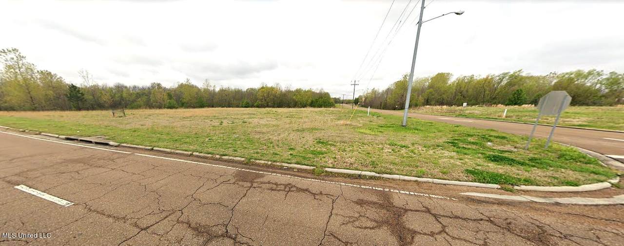 2 Interstate Boulevard - Photo 1