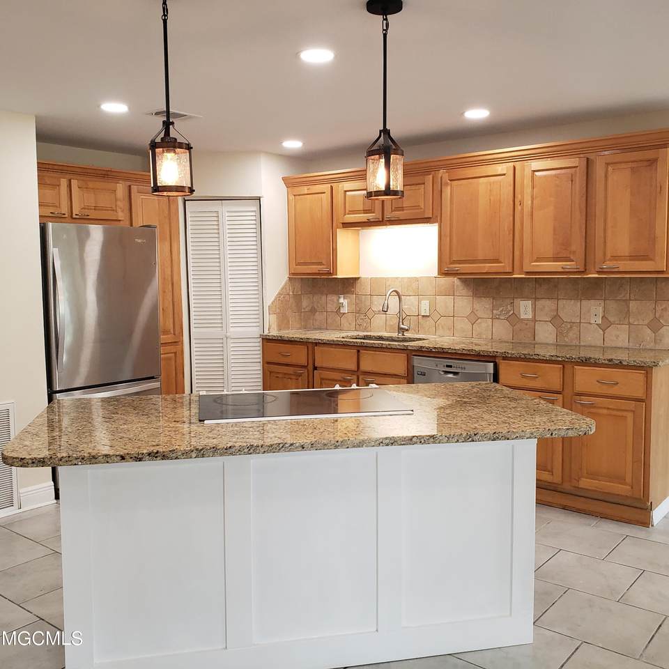 4410 Brodie Road - Photo 1