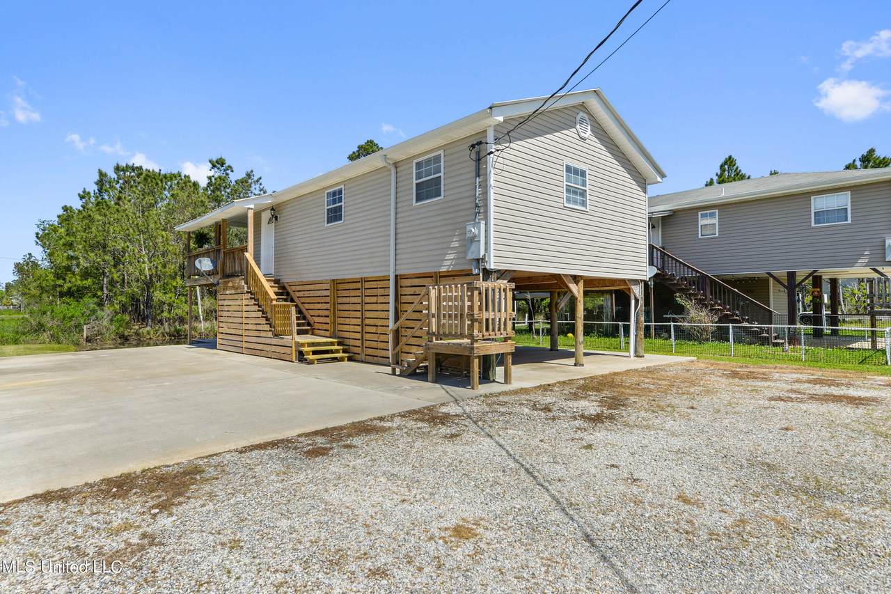 10025 Mississippi Street - Photo 1