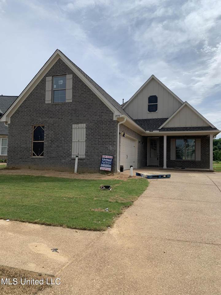 2098 Watson View East - Photo 1